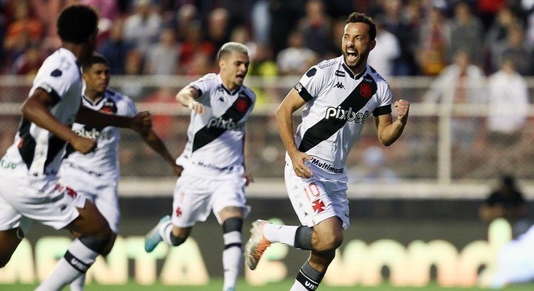 Nenê marcou o gol que garantiu o Vasco na Série A do Brasileirão DANIEL RAMALHO/VASCO