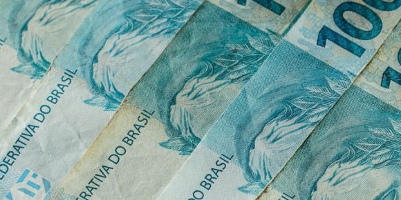 Polícia abriu inquérito para apurar a origem dos R$ 510 mil encontrados na bagagem da ex-candidataRafa Neddermeyer/Agência Brasil